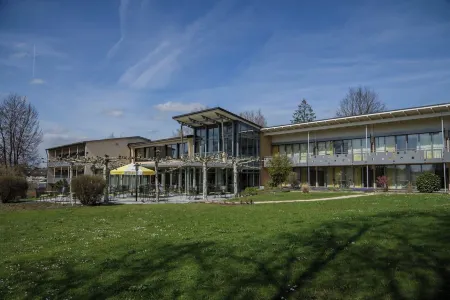 JUFA Hotel Wangen im Allgäu Отели в г. Фогт