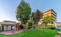Résidence Pierre & Vacances Heliotel Marine Hotels in Сен-Лоран-дю-Вар
