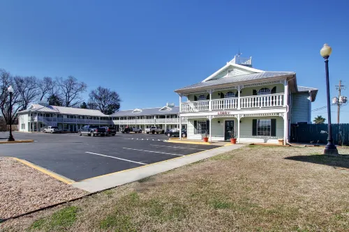 Key West Inn Wetumpka Hotels in Wetumpka