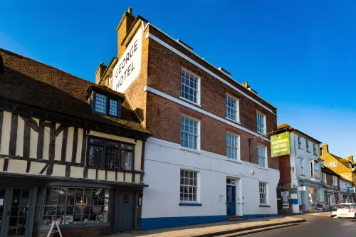 The George Hotel - parking