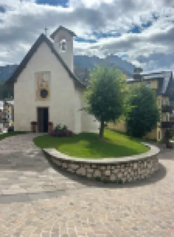 Special Offer ! Top Location with Private Parking