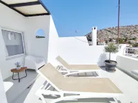 Adelos Maisonette Near Vouliagmeni Beach