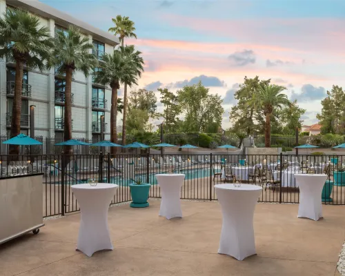 Embassy Suites by Hilton Phoenix Biltmore Khu vực công cộng Photos