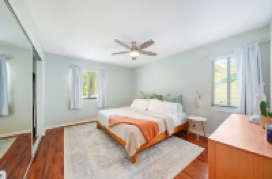 Tranquil Escape with Screened Pool and BBQ - Charming Retreat