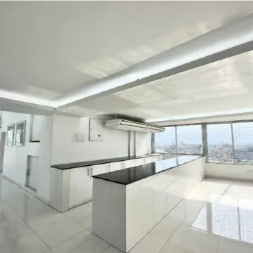 300sqft 1 Apartment with Sauna & Pool