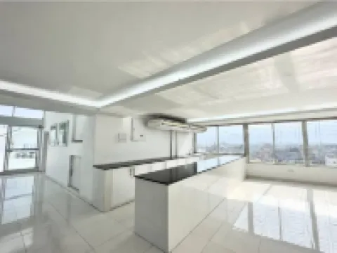 300sqft 1 Apartment with Sauna & Pool