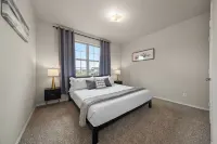 Lackland Private Movie Theater Retreat! Hotels near 7-Eleven