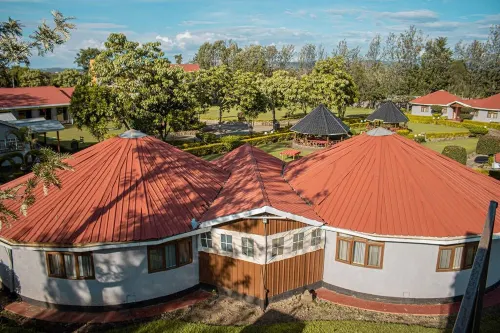 Tumaini Cottages and Conference Centre - Pools