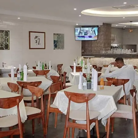 Victoria Mews Hotel