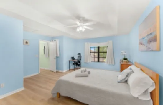 3-Bed with pool - Close to beach