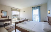 Villa Infinite Aretousa - Jacuzzi