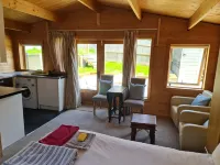 Pet Friendly Private Cabin Town Eurotunnel Beach Hotels in Hythe
