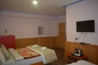 Rufina Lachung De'Crown Hotels in Lachung