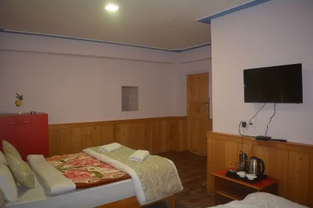 Rufina Lachung De'Crown Отели в г. Lachung