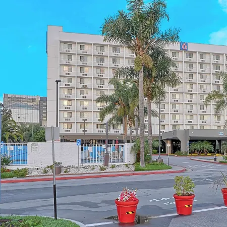 Studio 6 Suites Los Angeles, CA Los Angeles LAX