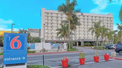 Studio 6 Suites Los Angeles, CA Los Angeles LAX Hotels in Los Angeles International Airport
