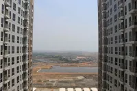 Warm and Simply Look Studio Apartment at Tokyo Riverside Pik 2 Hôtels à : Teluknaga