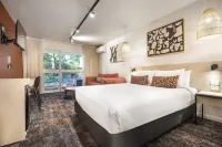 Nightcap at Dalrymple Hotel Hotels in Garbutt