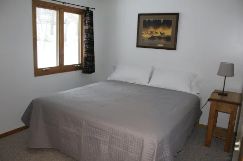 SUMMER DISCOUNT - 5 bed 3 bath Home Near Nevis MN