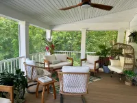 Elegant Retreat With Pool, Screened Porch Just Steps From Shops, Dining & Fun!
