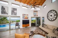 Las Brisas  Where PuraVida starts