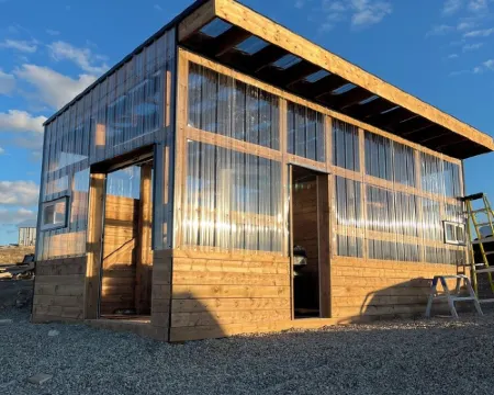 Hidden Haven Tiny House 2.0. Wide open spaces for humans and dogs! Hotels in Swift Current