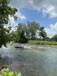 Gorgeous 2-bedroom cabin on the Watauga River!