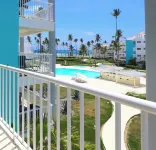 Playa Turquesa D-301 Premier Beachfront Ocean View 100mbps Wifi - 2つ星