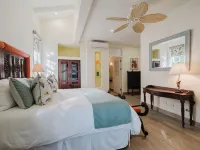 Beachfront Coastal Dream Villa! Hotels in Esterillos Este