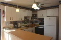 Oceanview Kalapaki Beach Healthy / Non-toxic 2-bedroom condo with WiFi, AC