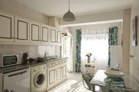 Apt. in Pinhão, heart of Alto Douro wine region, vineyards and Douro River view