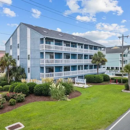 Special Rates! Updated 1st Floor 2 Bedroom Oceanview Condo in Surfside Beach!