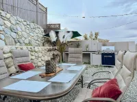 Boutique retreat with lake view. Hotels in Peachland