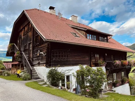 Old farmhouse on 1100 m altitude between the Katsch Mountain & Millstätter Lake