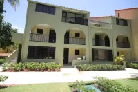 La Brisa Del Mar Beach House, Beach Village