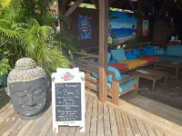 Pretty T3 sea view in Saint-Anne