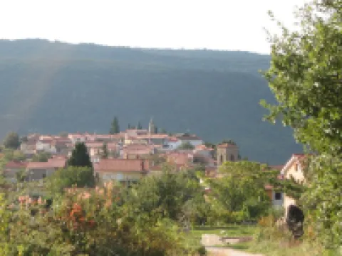 Old farmhouse in the heart of the 'Slovenian Tuscany' Hotels in Koper