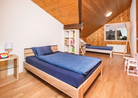 "Fledermaus" An Apartment for 7 People