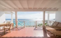 Calmando. Enjoy some of the best oceanfront views Crown Point has to offer.
