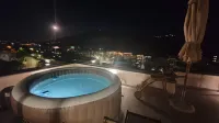 New!!! Lux apartmrnt 10min from beach. spacious, quiet, clean Hotels in 