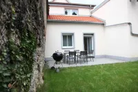 House in Memmingen Altstadt in the Allgäu, terrace, garden, train station, airport Hotels in Memmingen