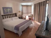 80 steps from the beach with beautiful views, Canto De Los Pajaros Beach House