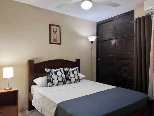 Casa Cacique A/C Near LIR Airport