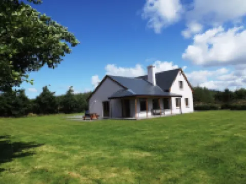 Wonderful Sea Views, Walks, Hiking, Beaches, Fishing, Family Friendly, WiFi