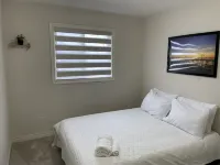 Cozy Home Close to Niagara Falls Hotels in Thorold