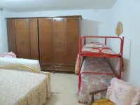 Flat with garden closed to see Hotels in Seravezza