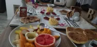 Cosy apartment with private pool and terrace. Facing ilet Pinel