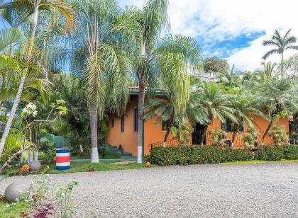 Slow M'Ocean in the Heart of Manuel Antonio 3 bed 3 bath