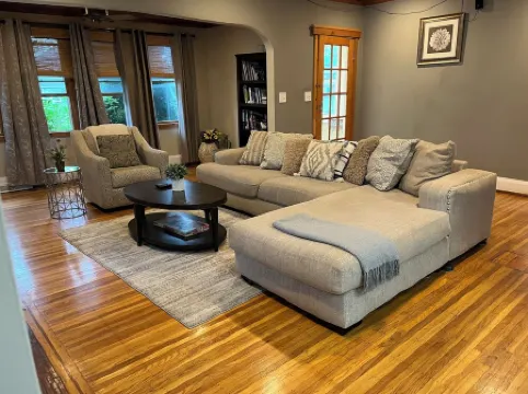 Charming 3-Bedroom Lower Unit Home in Buffalo