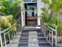 Happy Classic Lodge - 2-Star